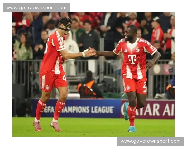 红魔的怒吼与德意志的意志：曼联vs拜仁，欧冠赛场上永不落幕的权力游戏